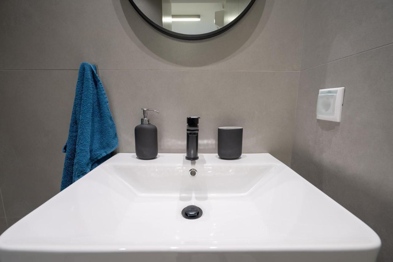 Monastiraki Metro St 2 Bedrooms 6 Pers By Mps เอเธนส์ ภายนอก รูปภาพ